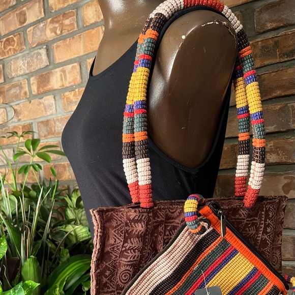 BNWT BU ZHI YUN TOTE STYLE BAG WITH FOUR POCKETS! - Picture 6 of 7